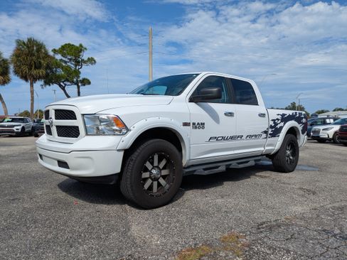 Used 2017 RAM 1500 Classic SLT AWD/4WD image 8