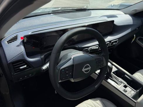 New 2026 Nissan Sentra SL w/ Floor Mat Package FWD image 18
