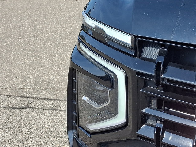 Used 2025 Chevrolet Tahoe Z71 AWD/4WD image 28