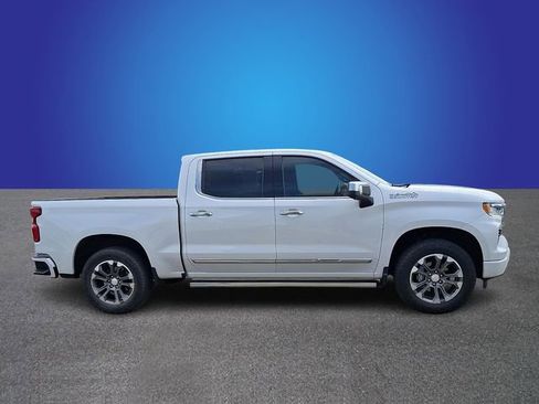 Used 2023 Chevrolet Silverado 1500 High Country w/ Technology Package image 4