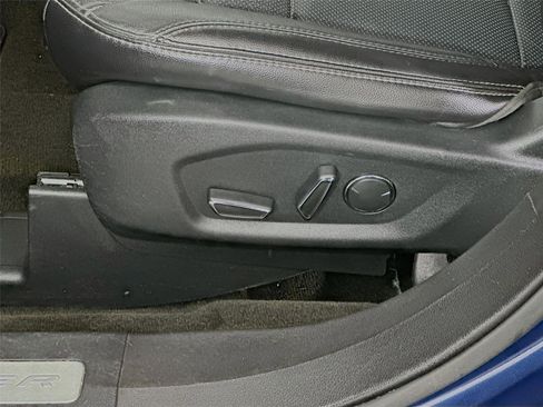 Used 2017 Ford Explorer Limited image 23