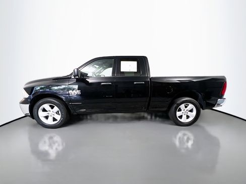 Used 2024 RAM 1500 Classic SLT image 9