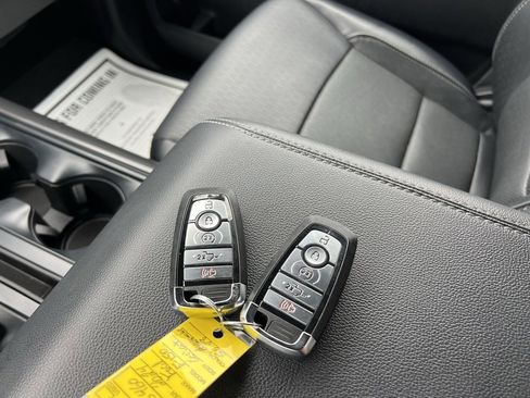 Used 2024 Ford F150 Lariat image 34