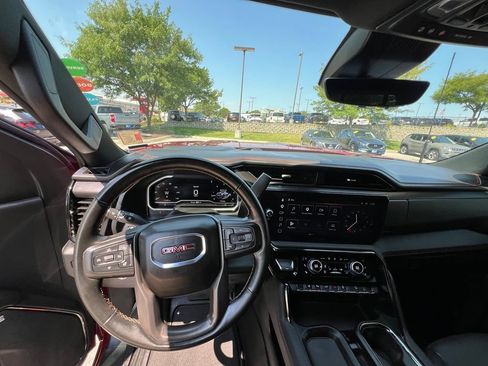 Used 2024 GMC Sierra 2500 AT4 w/ Technology Package AWD/4WD image 46