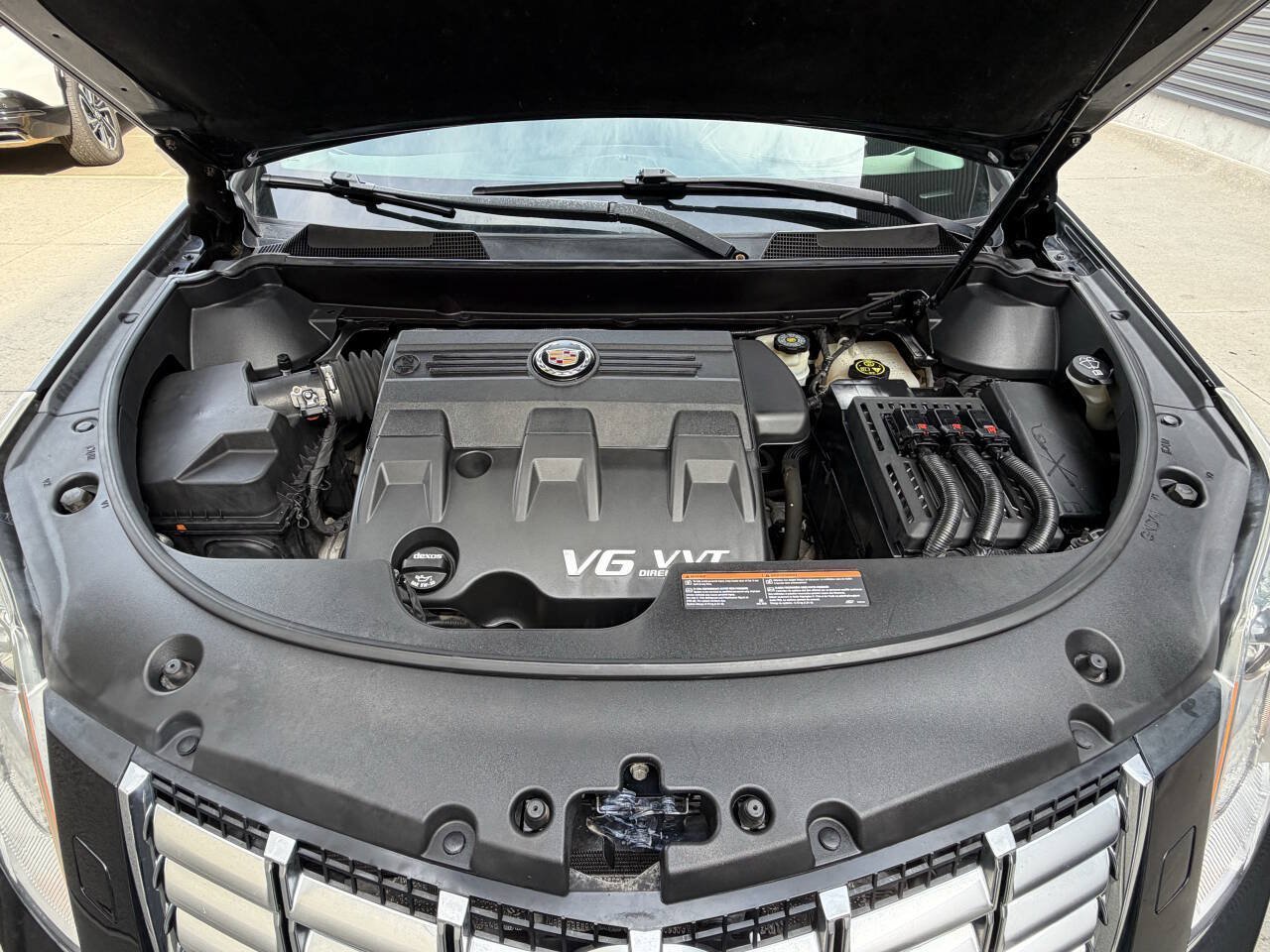 Used 2013 Cadillac SRX Performance AWD/4WD image 34