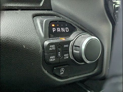 Used 2025 RAM 1500 Big Horn AWD/4WD image 30