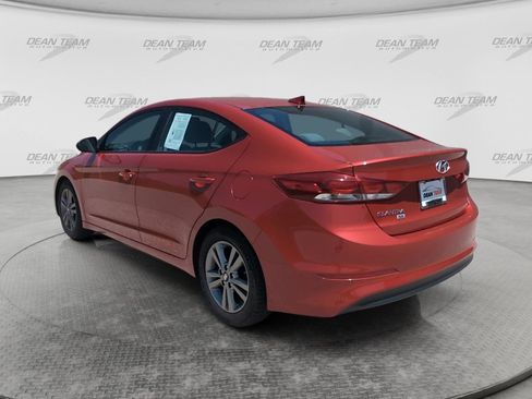 Used 2017 Hyundai Elantra SE FWD image 5