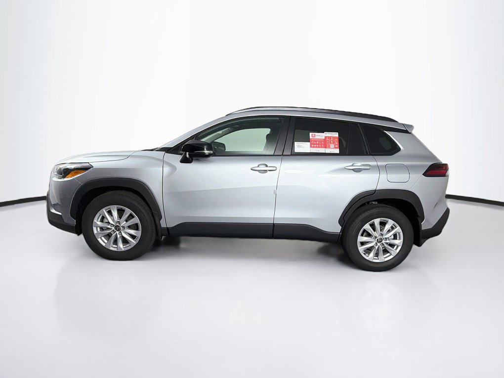 New 2026 Toyota Corolla Cross LE w/ Moonroof Package FWD image 5