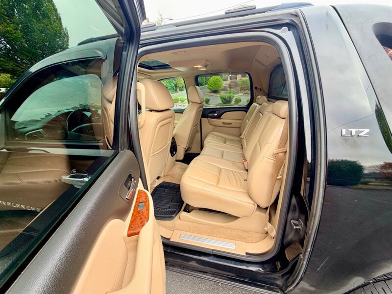 Used 2007 Chevrolet Avalanche LTZ AWD/4WD image 10