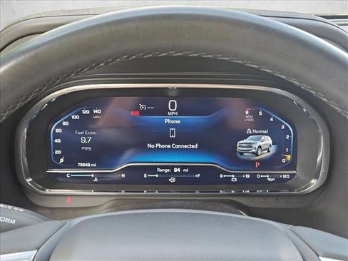 Used 2024 Chevrolet Suburban LT RWD image 11