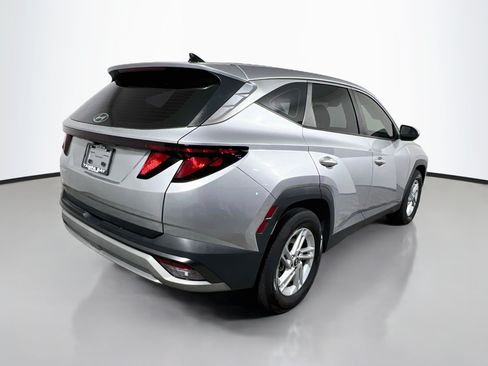Used 2025 Hyundai Tucson SE FWD image 4