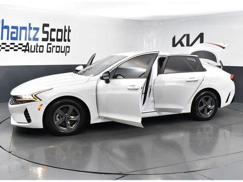 Used 2021 Kia K5 LXS image 34