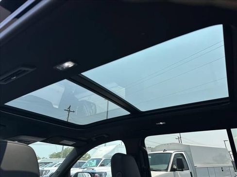 New 2026 GMC Acadia AT4 w/ Luxury Package AWD/4WD image 25