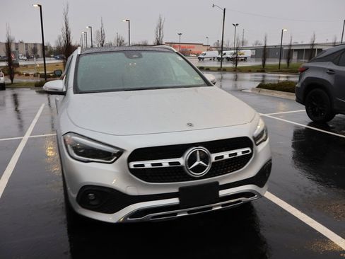 Used 2021 Mercedes-Benz GLA 250 4MATIC image 4