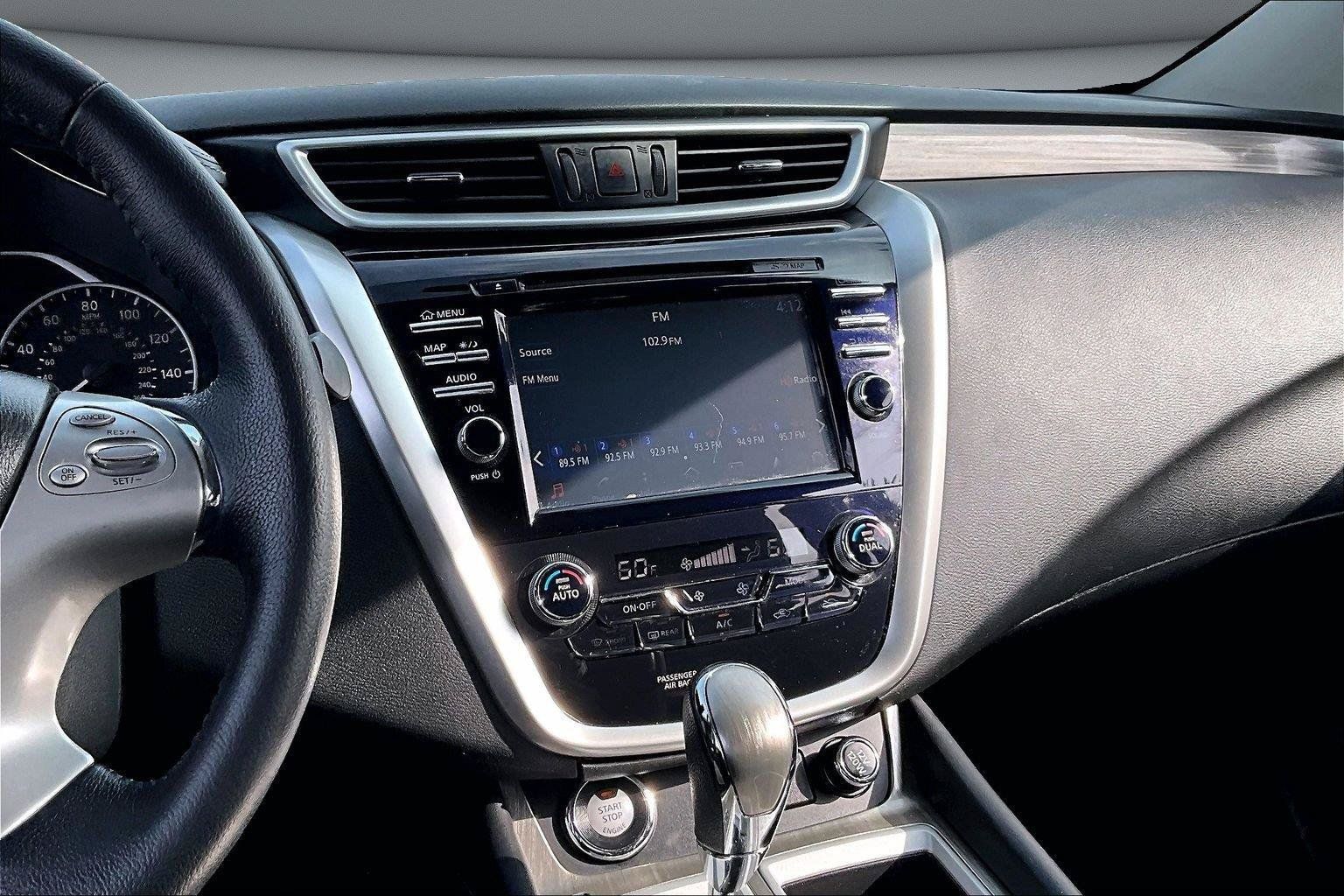 Used 2018 Nissan Murano SV AWD/4WD image 10