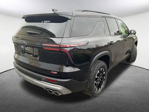 Used 2024 Chevrolet Traverse Z71 w/ Enhanced Driving Package AWD/4WD image 13