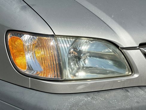 Used 2003 Toyota Sienna CE w/ CE Extra Value Pkg FWD image 12
