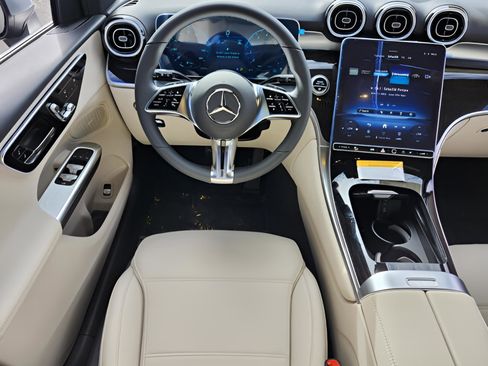 New 2026 Mercedes-Benz GLC 300 image 11