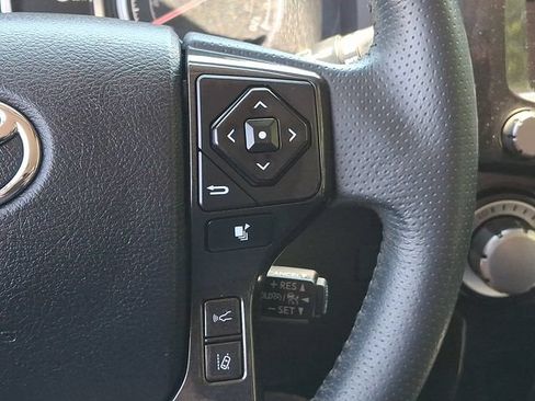 Used 2020 Toyota 4Runner TRD Off-Road Premium AWD/4WD image 24