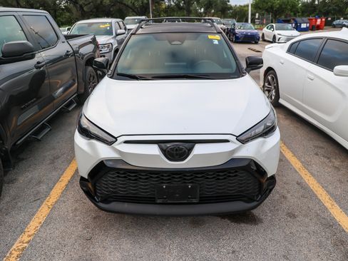 Used 2025 Toyota Corolla Cross AWD Hybrid image 5