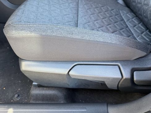 Certified 2025 Nissan Kicks SV image 19