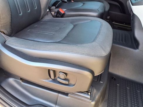 Used 2021 Land Rover Defender 90 First Edition image 20