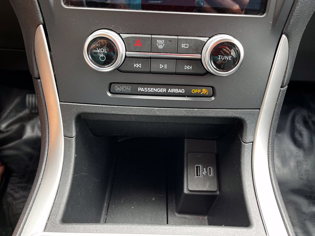 Used 2024 Ford Edge SEL AWD/4WD image 19