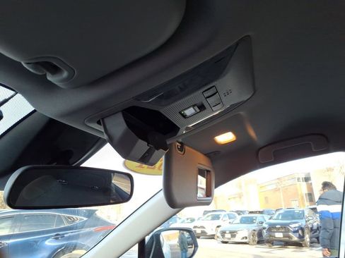 Used 2021 Toyota RAV4 LE image 23