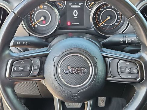Used 2022 Jeep Gladiator Sport AWD/4WD image 19