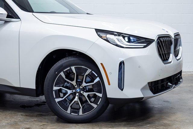 Certified 2026 BMW X3 xDrive30i w/ Premium Package AWD/4WD image 5
