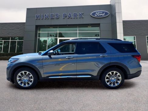 Used 2025 Ford Explorer Active w/ Active Comfort Package AWD/4WD image 4