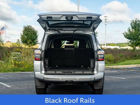 Certified 2024 Toyota 4Runner TRD Off-Road image 10