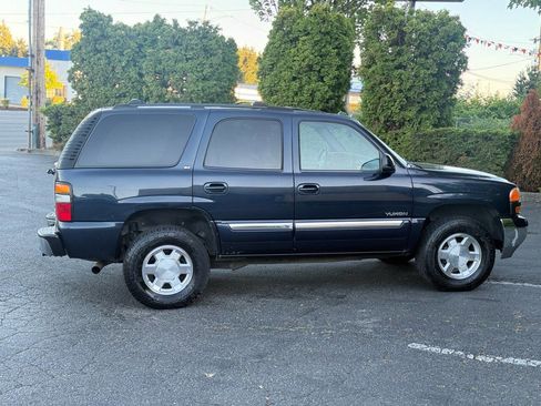 Used 2004 GMC Yukon SLT w/ 1SD Preferred Equipment Group image 3