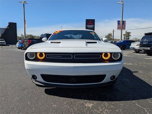 Used 2018 Dodge Challenger SXT Plus image 8
