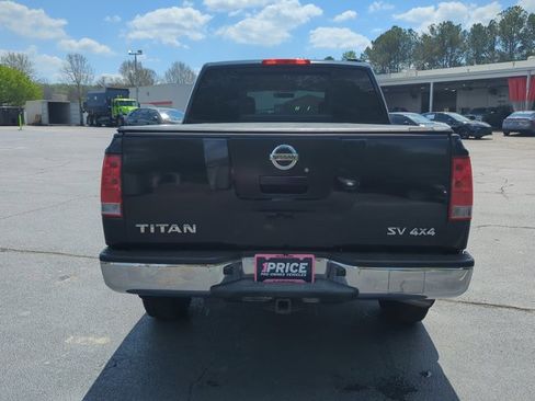 Used 2012 Nissan Titan SV image 7