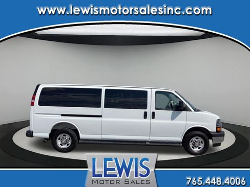 Used 2025 Chevrolet Express 3500 LT w/ LT Preferred Equipment Group RWD image 1