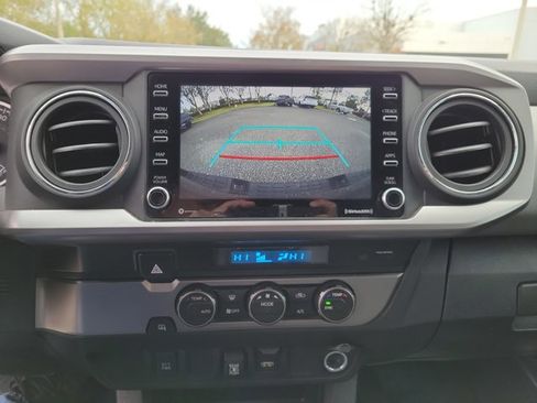 Used 2022 Toyota Tacoma SR5 image 27