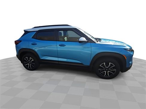 Certified 2025 Chevrolet TrailBlazer ACTIV w/ Convenience Package image 9