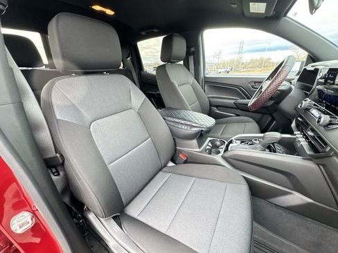 Certified 2024 Chevrolet Colorado Trail Boss w/ Advanced Trailering Package image 24