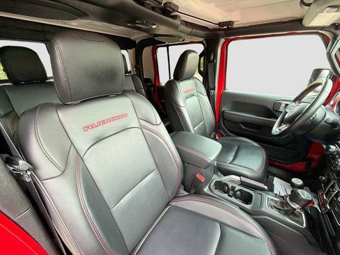 Used 2022 Jeep Gladiator Rubicon w/ LED Lighting Group AWD/4WD image 31