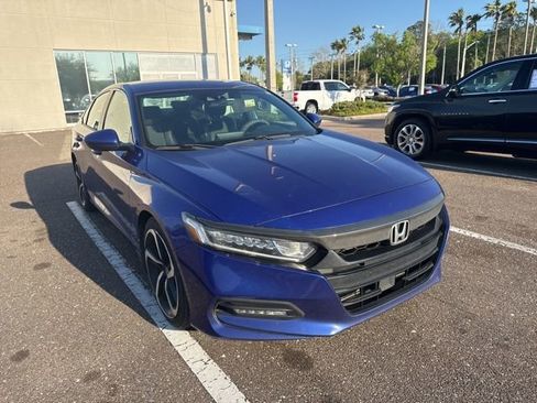 Used 2018 Honda Accord Sport image 2