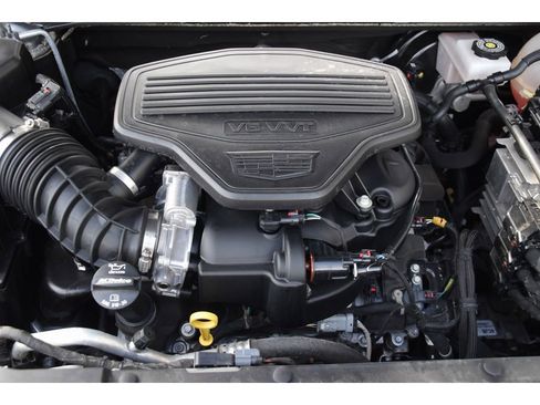 Used 2025 Cadillac XT6 Premium Luxury image 26