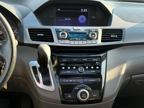 Used 2012 Honda Odyssey EX-L image 19