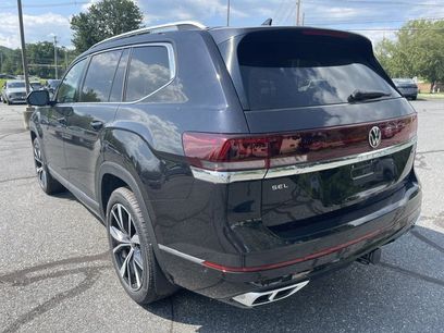 New 2026 Volkswagen Atlas SEL Premium R-Line