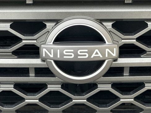 Used 2023 Nissan Frontier SV w/ Tow Package image 37