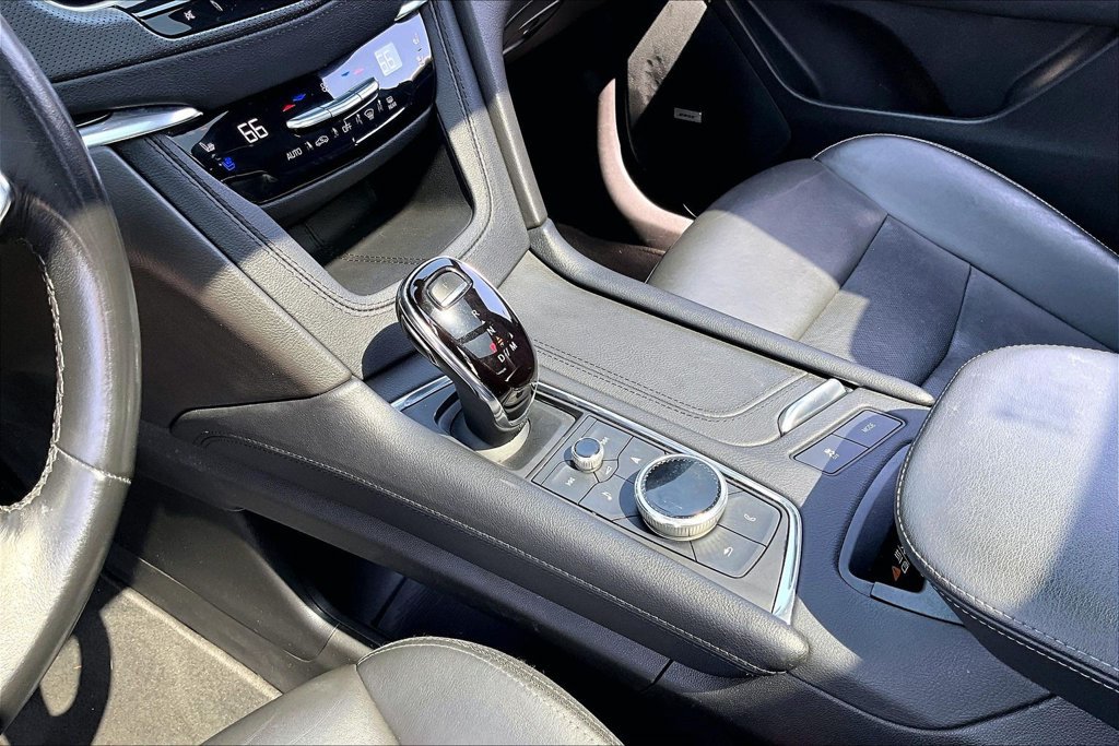 Used 2023 Cadillac XT5 Premium Luxury AWD/4WD image 14