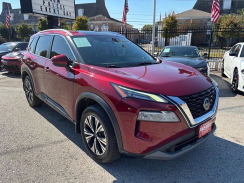 Used 2022 Nissan Rogue SV w/ SV Premium Package FWD image 4