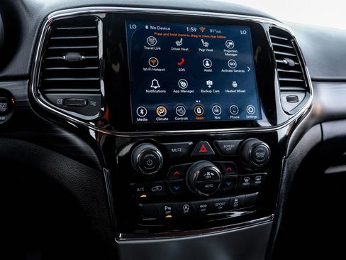 Used 2022 Jeep Grand Cherokee Laredo X RWD image 31