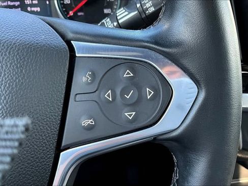 Used 2023 Chevrolet Traverse LT FWD image 13