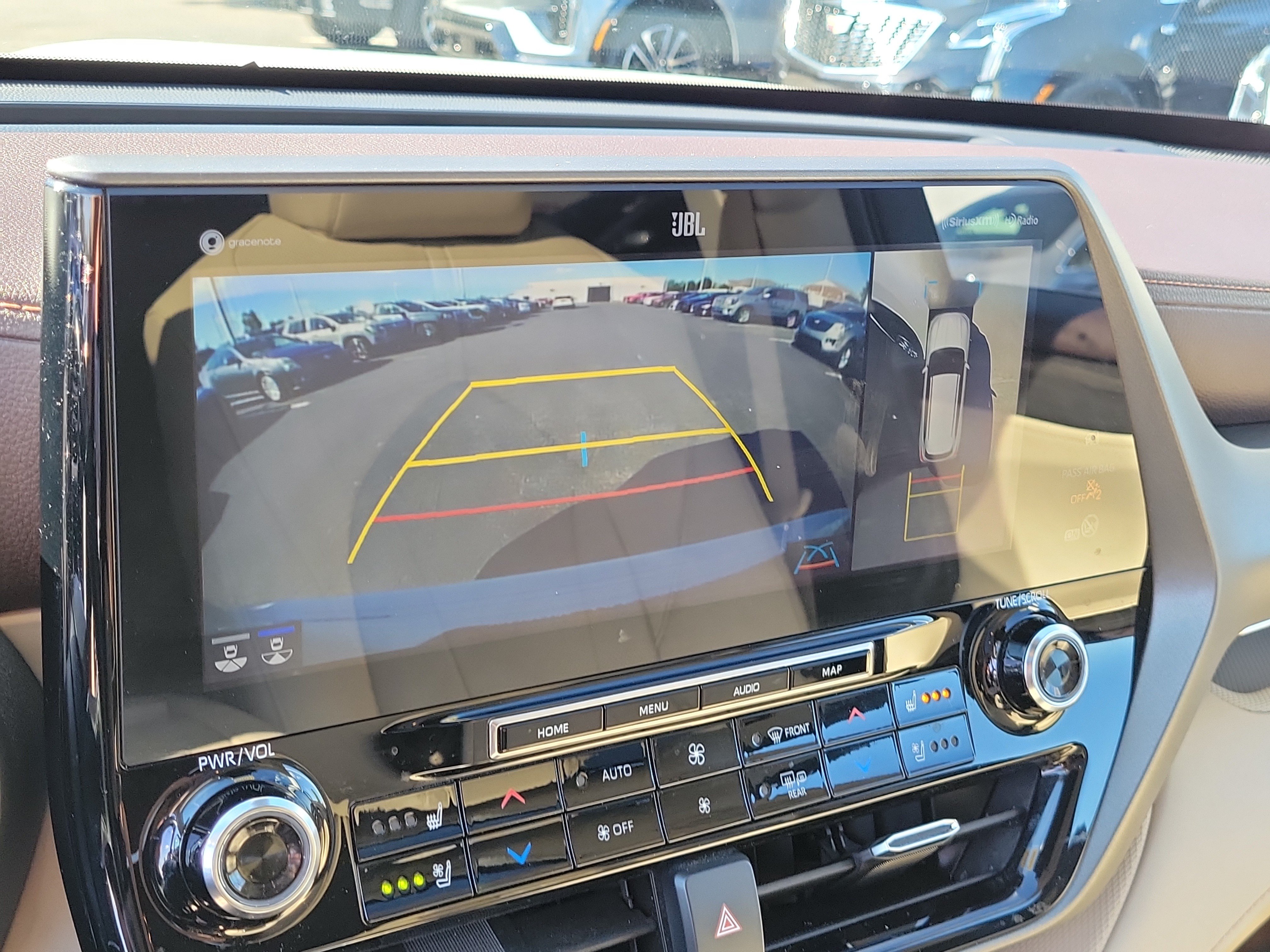 Used 2021 Toyota Highlander Limited AWD/4WD image 26